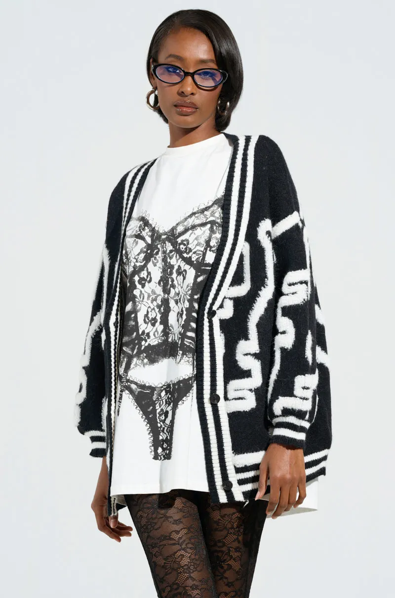 ABSTRACT LOVER OVERSIZED CARDIGAN IN BLACK WHITE