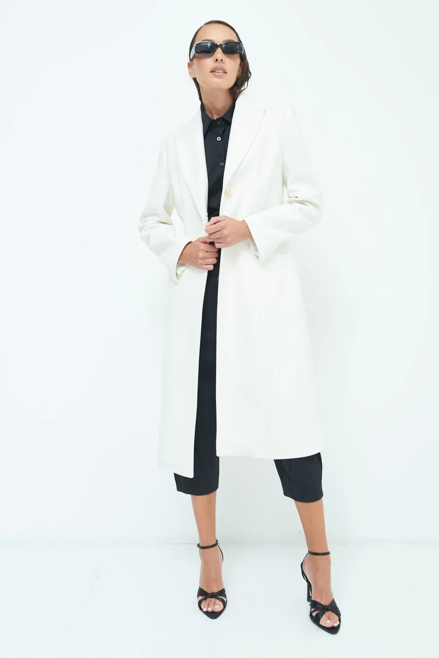 Classic single-breasted long coat wholesale