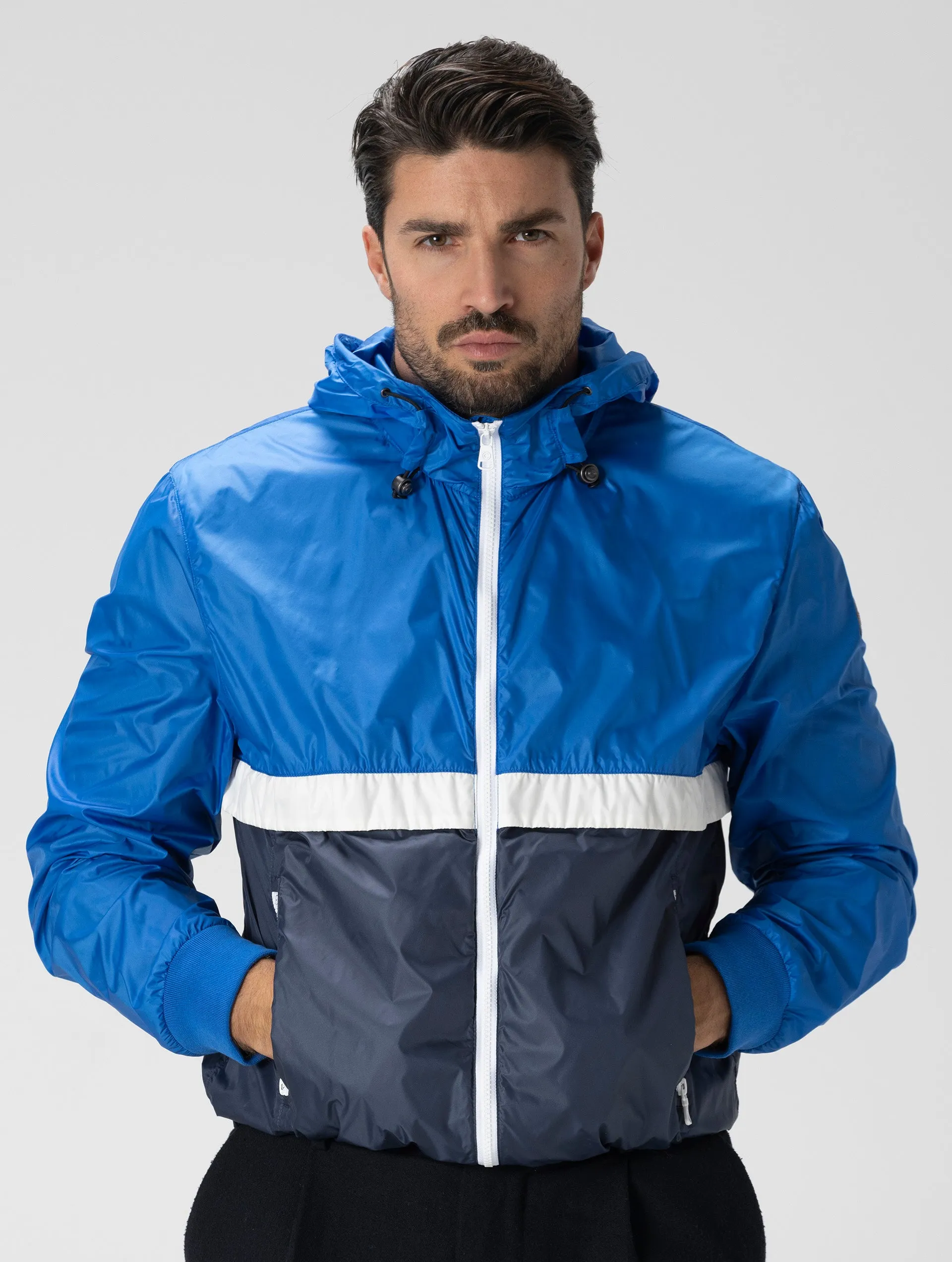 CONCRETE WATERPROOF JACKET IN BLUE COLOR BLOCK