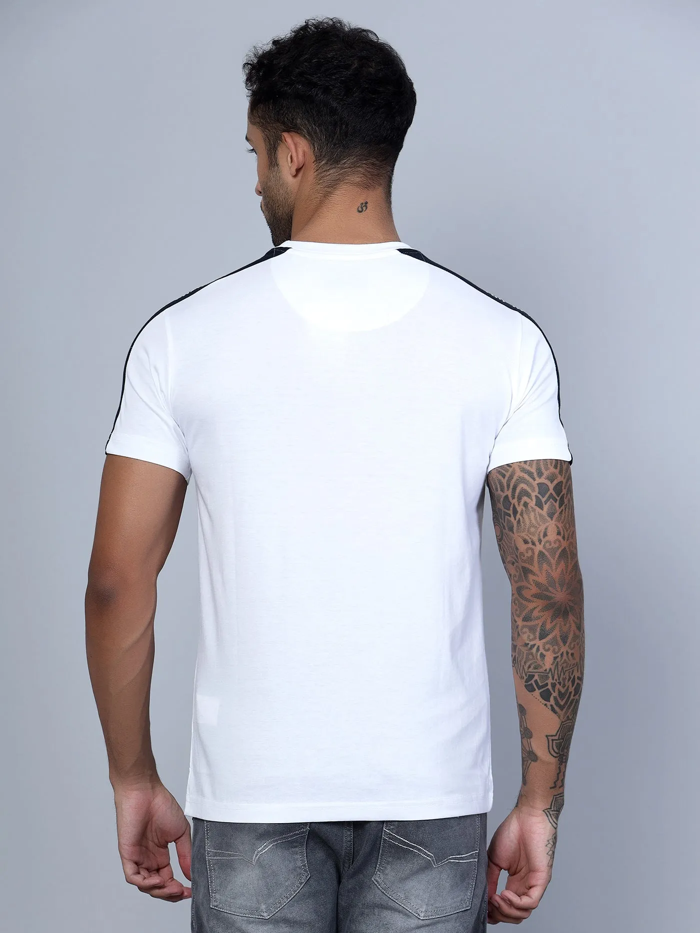 Men Round Neck White T-Shirt